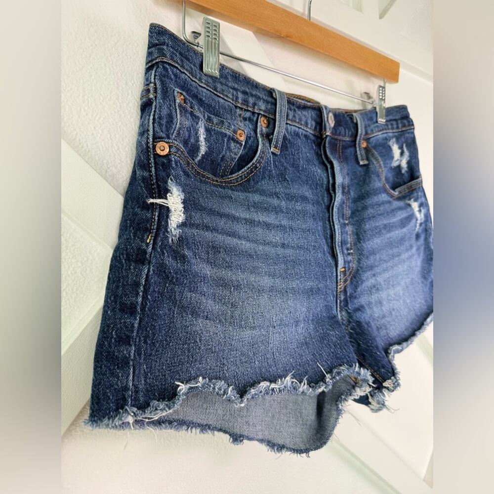 Levi's 501 High Rise Distressed Cut-off Denim Shorts Size 29 - Picture 3 of 10